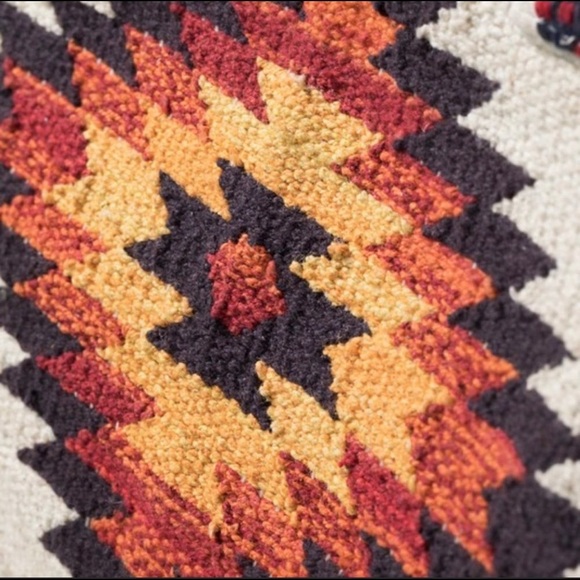 The CUALLI Aztec Inspired Print Weekender - Picture 6 of 7